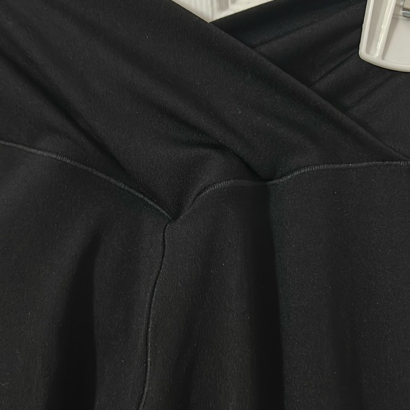 OFFLINE By Aerie Real Me High Waisted Crossover Flare Legging - Picture 4 of 7